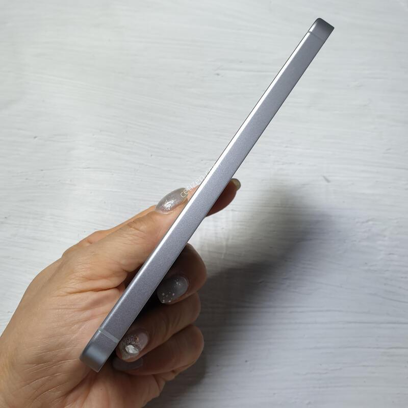 LG ������ S24FE �׷��� 256G S�� �Ǹ��մϴ�