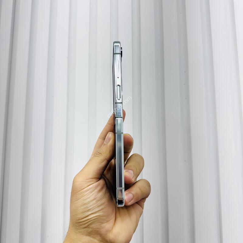 ������ ZFlip5 256GB �׸�
