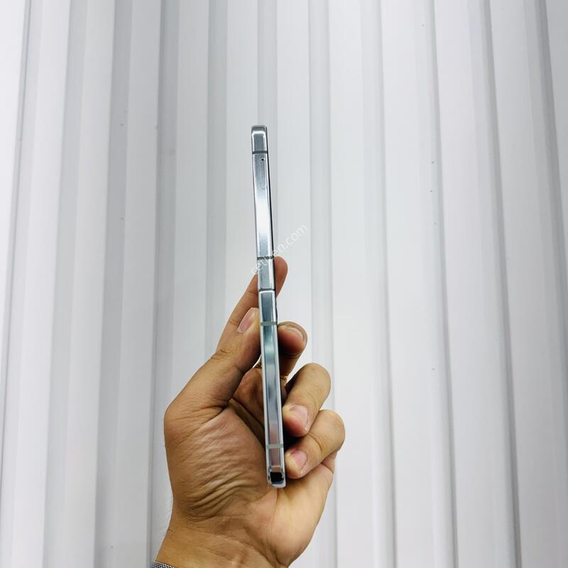 ������ ZFlip5 256GB �׸�