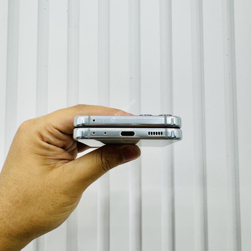 ������ ZFlip5 256GB �׸�