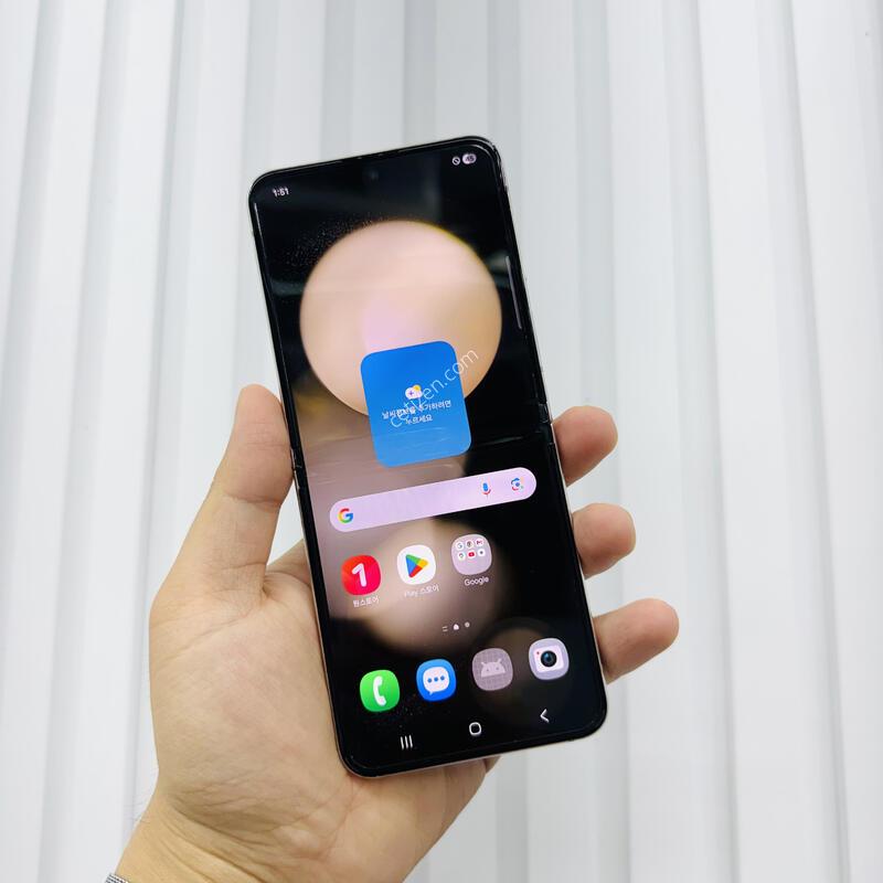 ������ ZFlip5 256GB  ȭ��Ʈ