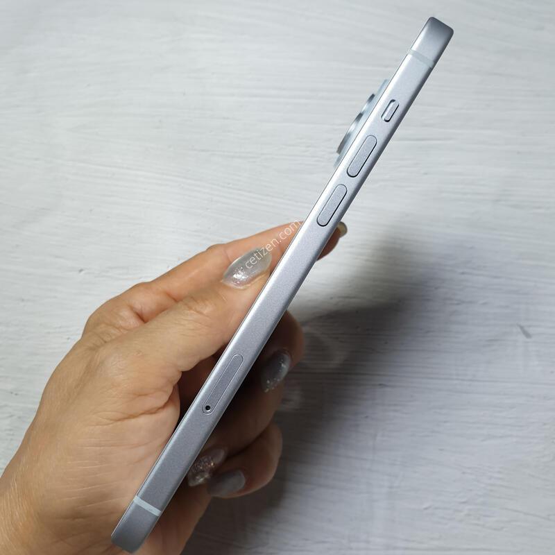 ������15�÷��� ���� 256G S�� �Ǹ��մϴ�