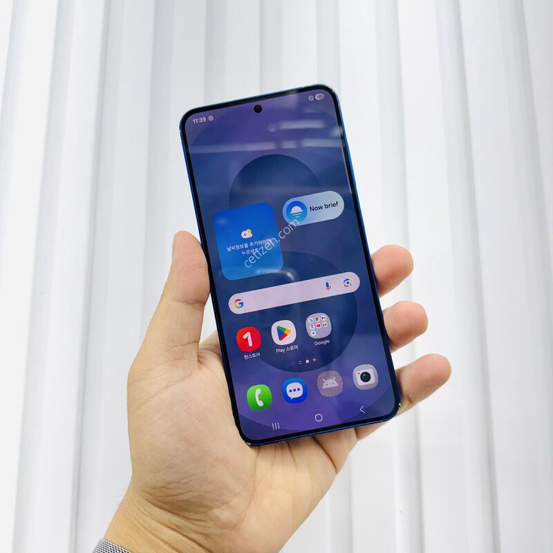 ������ S25 256GB ���̺�