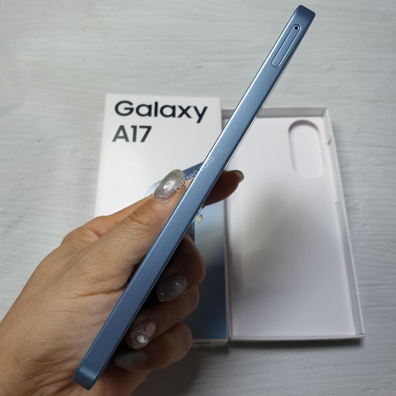 KT ������ A17 ����Ǫ�� Ű���� ���� 128G �̻�� Ǯ�ڽ� �Ǹ�