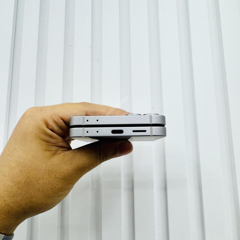 ������ ZFlip6 256GB �׷���