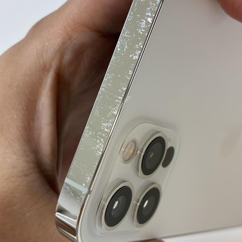 ������ 12pro ȭ��Ʈ 256g ���͸�97 ������ �Ǹ��մϴ�.