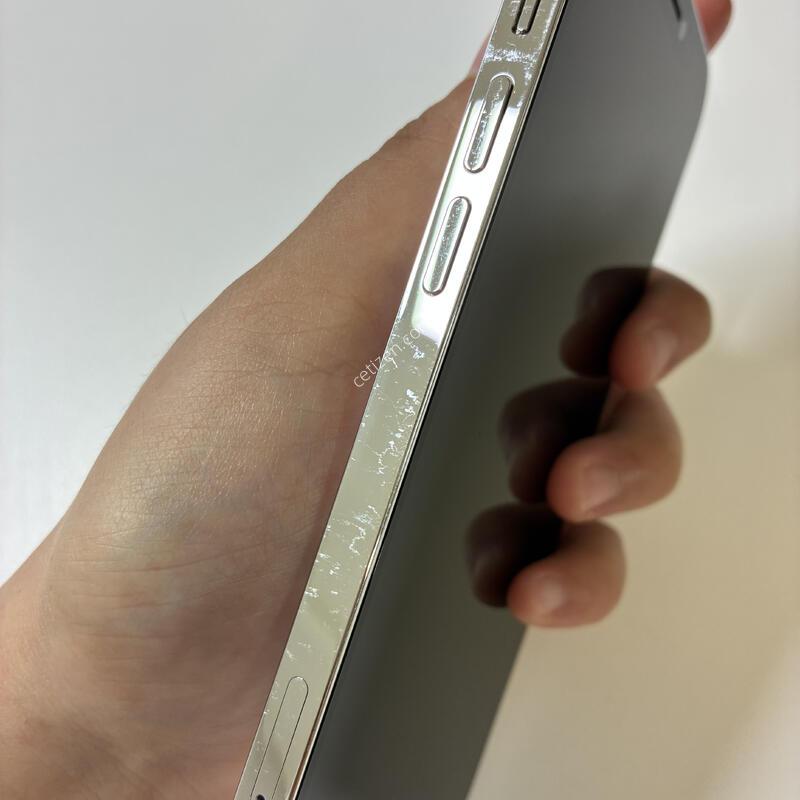 ������ 12pro ȭ��Ʈ 256g ���͸�97 ������ �Ǹ��մϴ�.