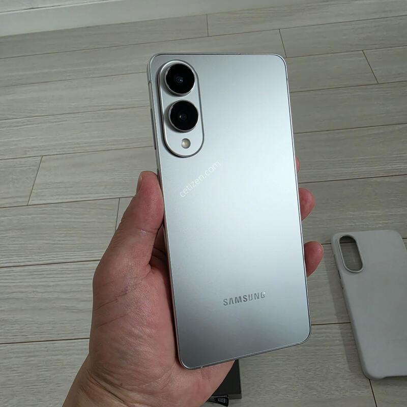 s25���� �Ǹ��մϴ�.