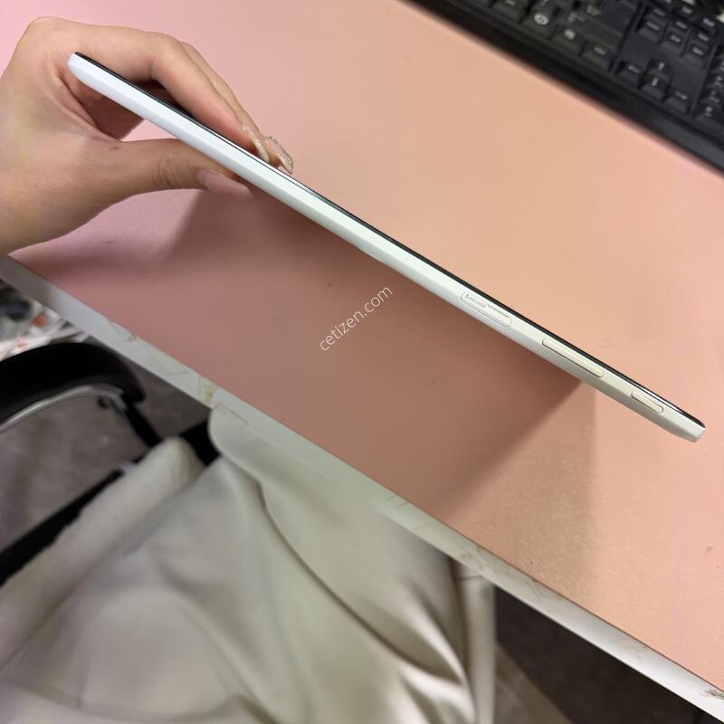 ��������4 10.1 32GB ȭ��Ʈ A��