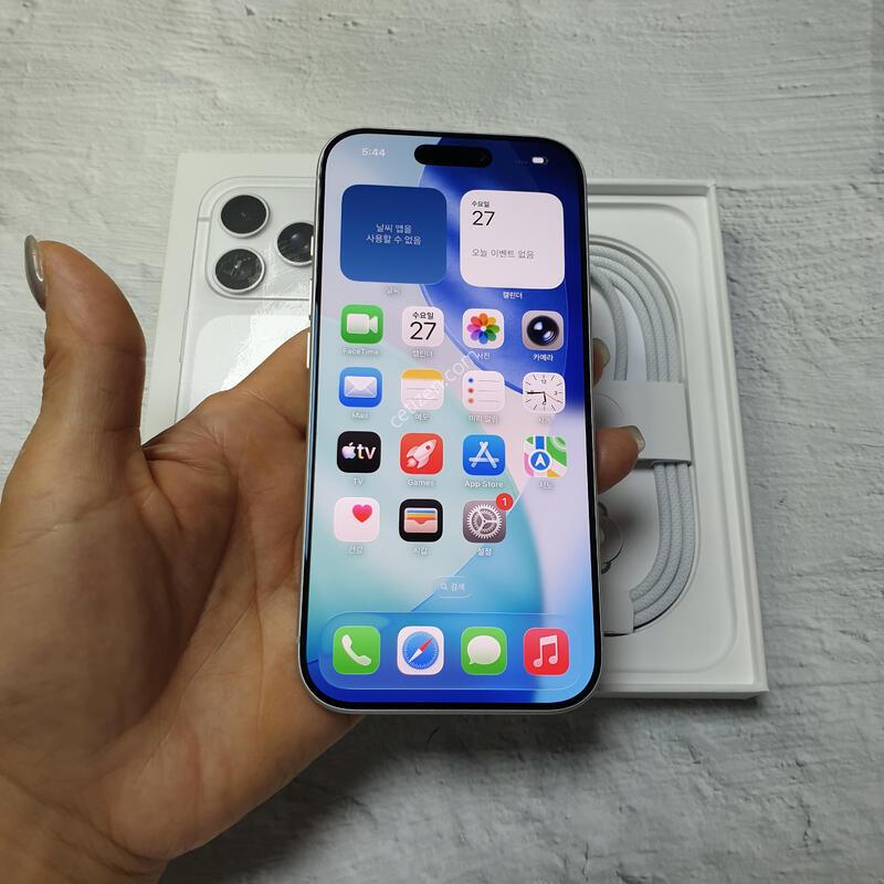������17���� �ǹ� 256G ����ǰ �̻�� S�� Ǯ�ڽ� �Ǹ��մϴ�