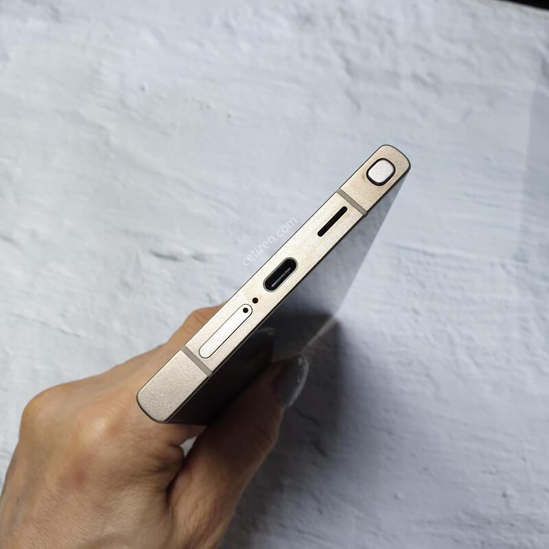 LG ������ S24��Ʈ�� ƼŸ�����̿÷� 512G S�� �Ǹ��մϴ�