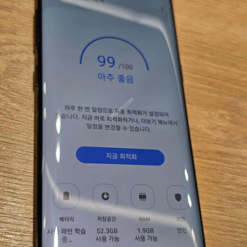 ������S8