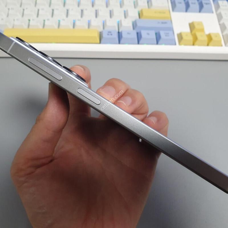 ������ S26 / 256GB / ȭ��Ʈ