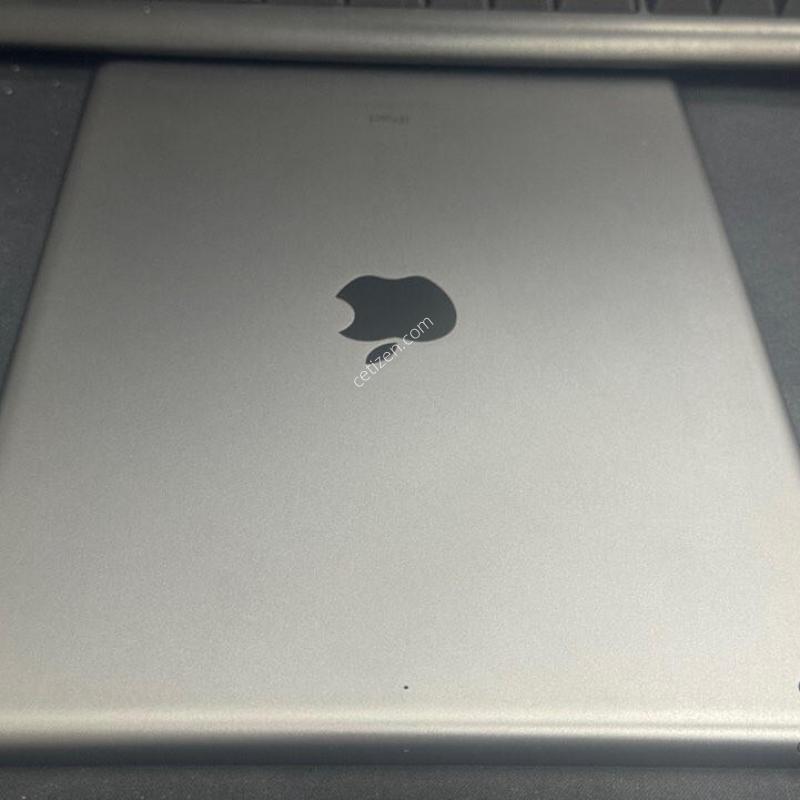 �����е�9���� A2602 64GB