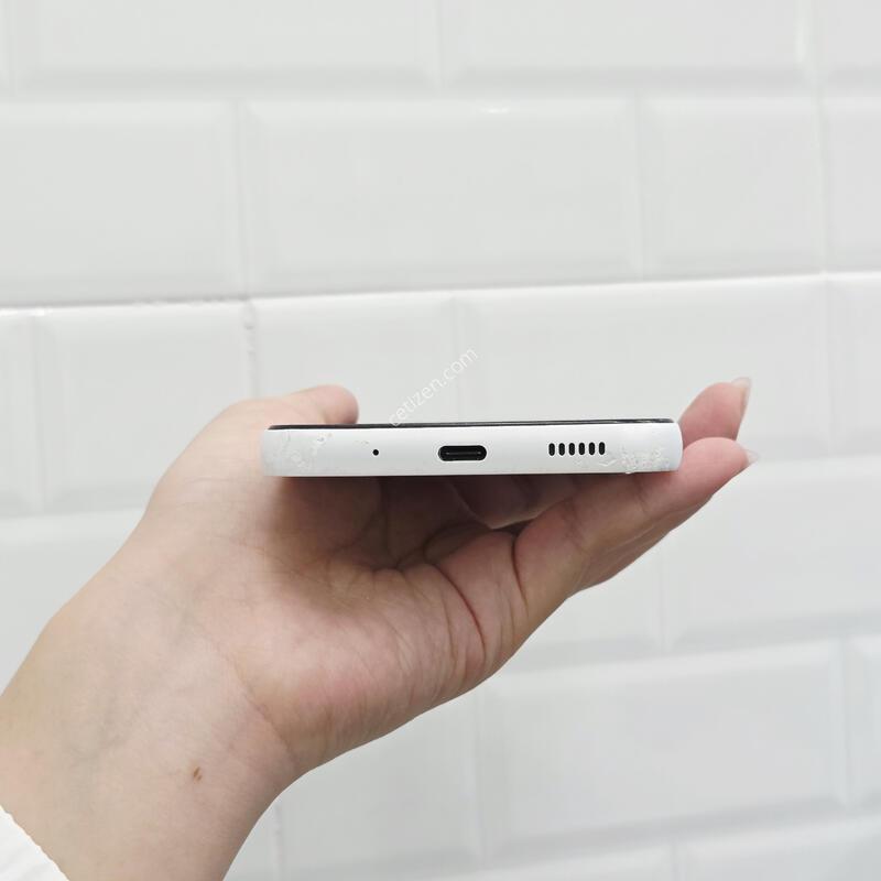 ����������3 ȭ��Ʈ 128GB