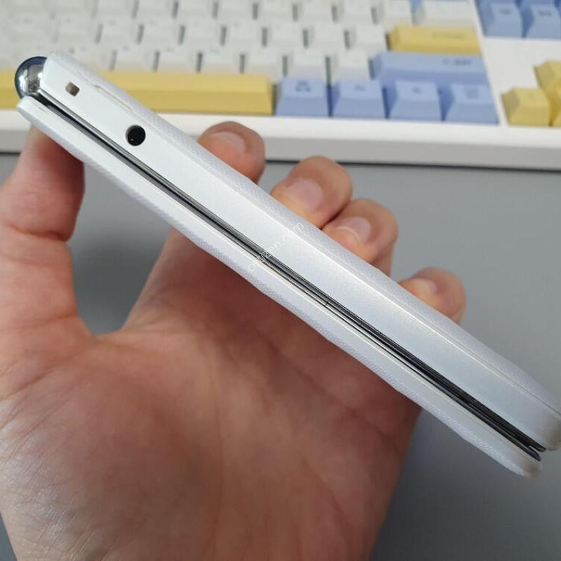 ������ ���� / 8GB / ȭ��Ʈ