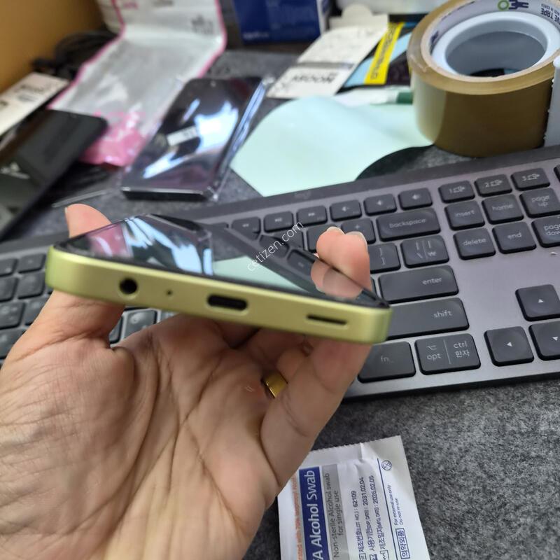(833)����3