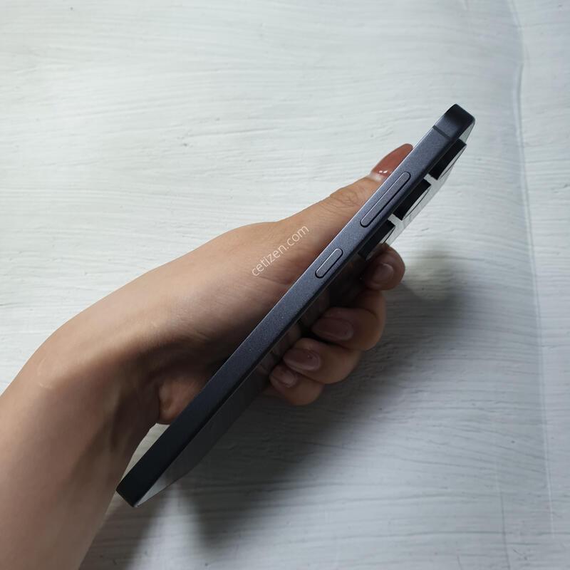 LG ������ S24FE ���� 256G S�� �Ǹ��մϴ�