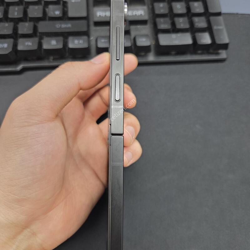 [���] ������ Z�ø�7FE 256G ����