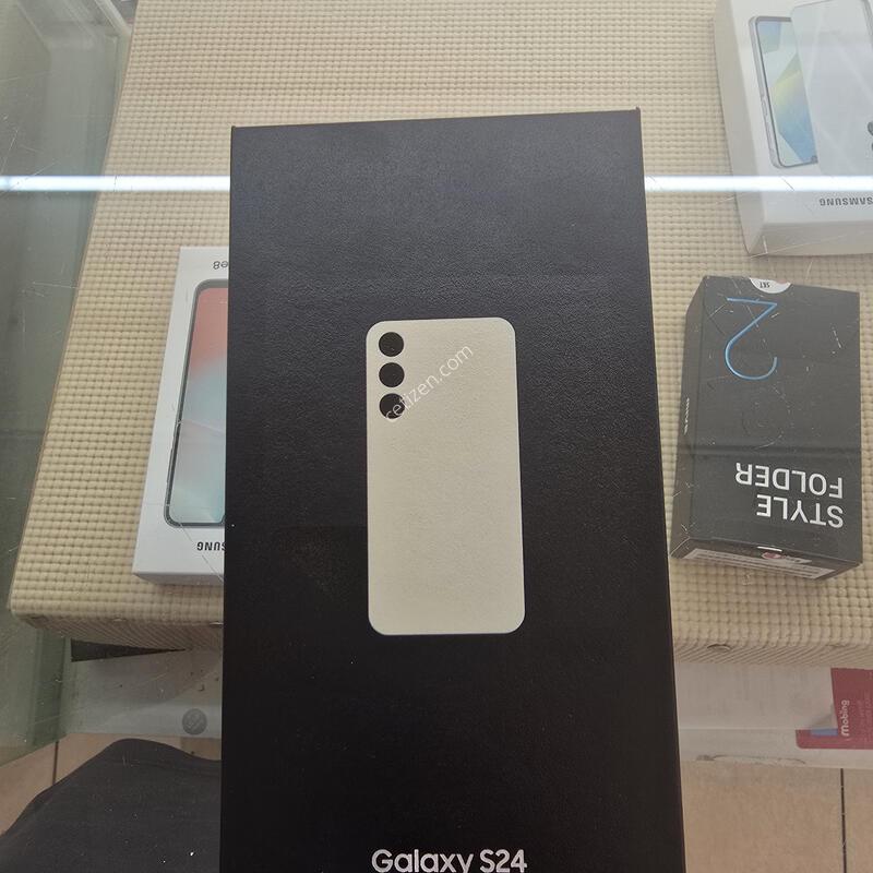 S24�̰���