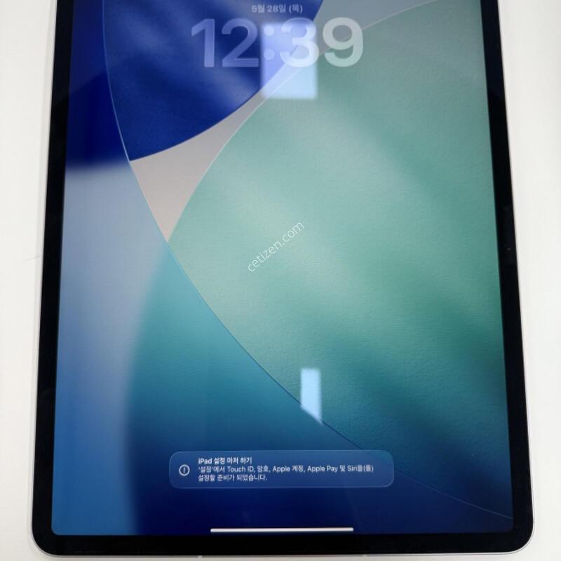 �����е忡��13��ġ 128GB ���귯 �Ǹ��մϴ�.