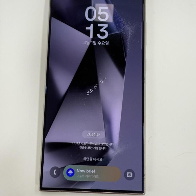 ������S24��Ʈ�� 256GB ����� �Ǹ��մϴ�.