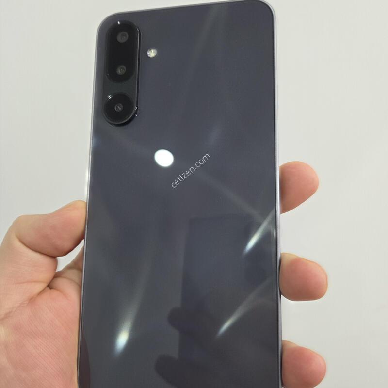 ������ ���̵�8 128GB ����