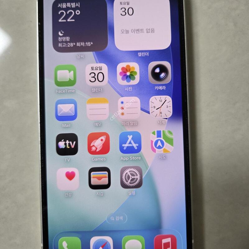 ������12 128GB A2403