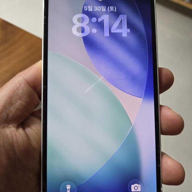 ������12 128GB A2403