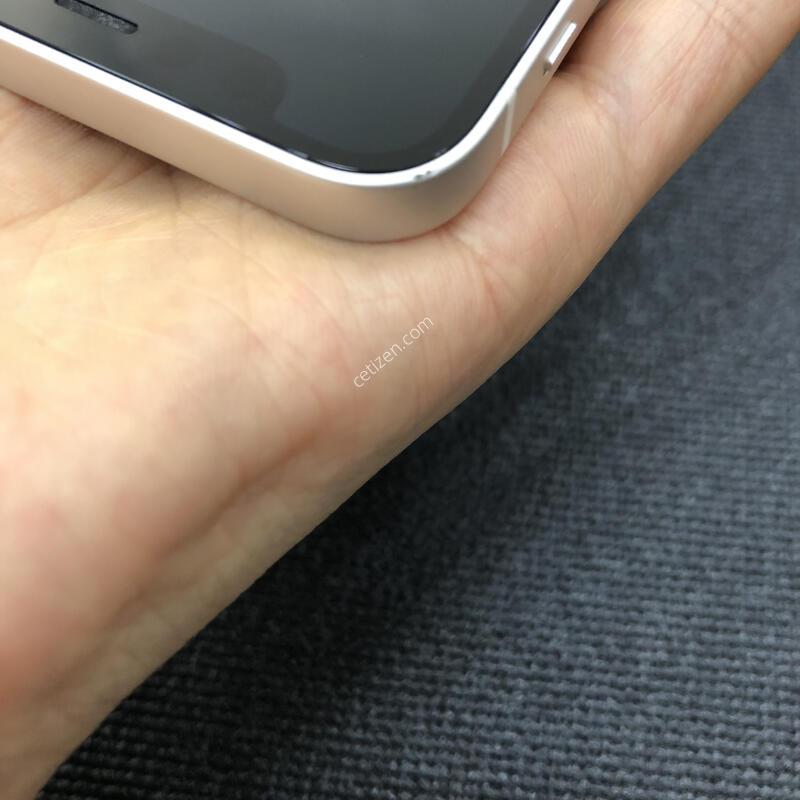 ������12�̴� ȭ��Ʈ 128G,����� �ֻ�,���� S��,���͸�����100%