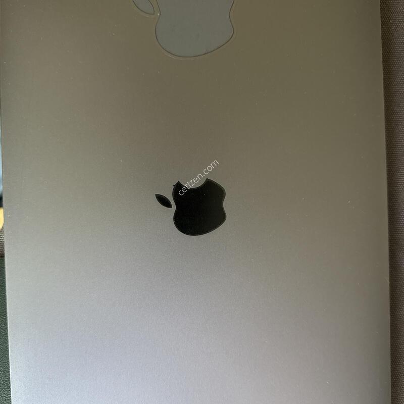 MacBook Pro 13inch M1