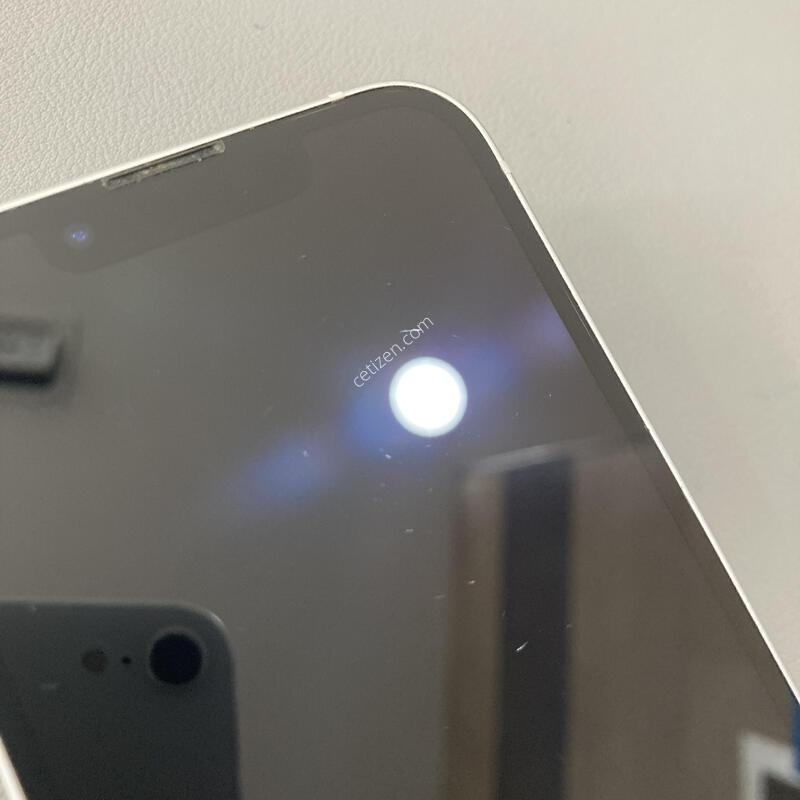 ������ 13�̴� ȭ��Ʈ 128G �����ϰ� �Ǹ��մϴ�