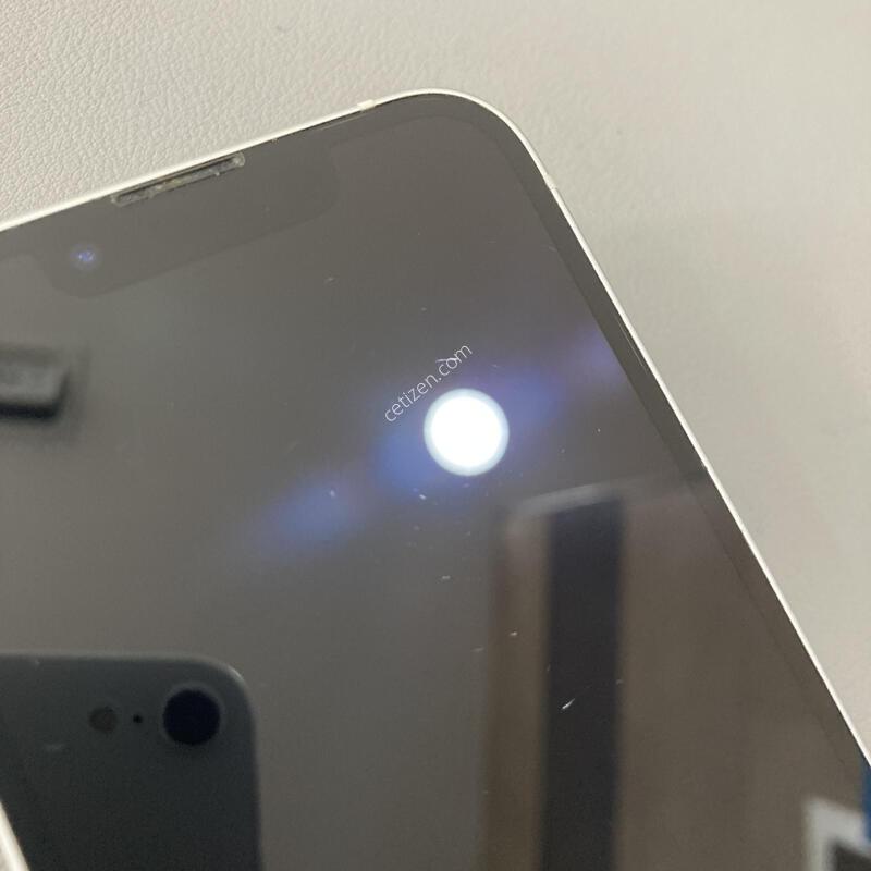 �����ϰ� �Ǹ��մϴ� / 13�̴� ȭ��Ʈ 128G