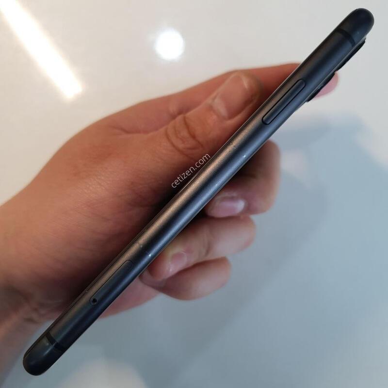 ������11 64G ���ܻ� ���±� �߰��� �����