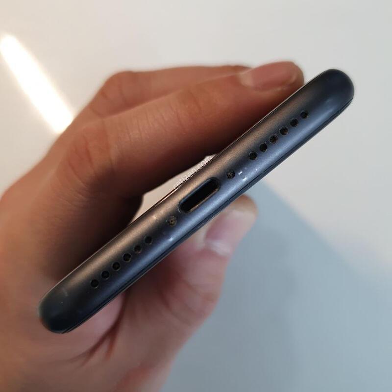 ������11 64G ���ܻ� ���±� �߰��� �����