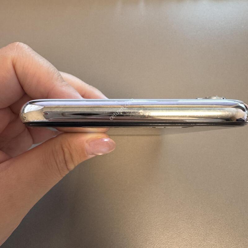 ������X (A1901) 64G