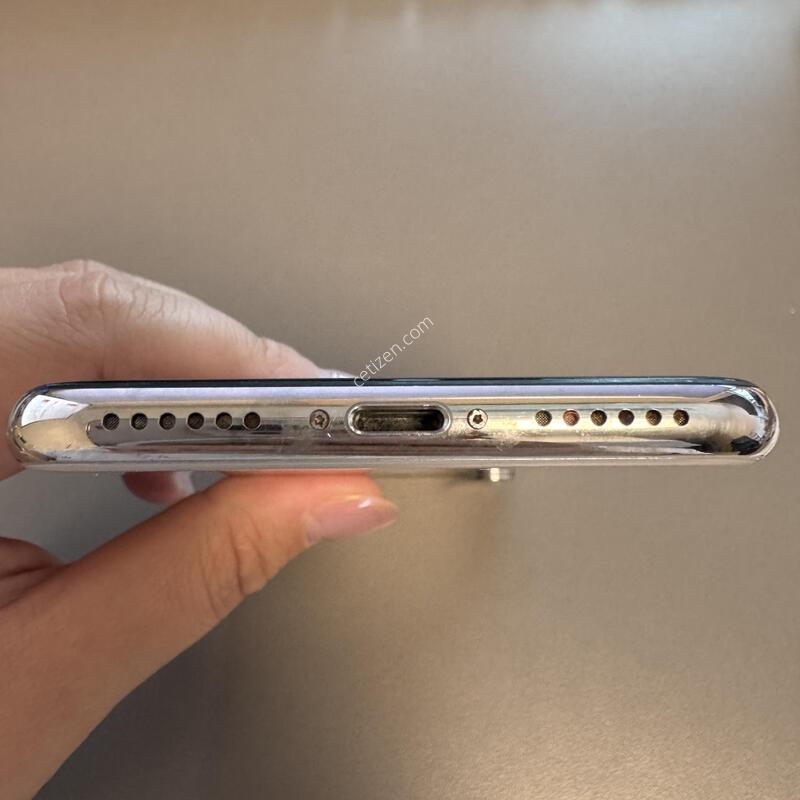 ������X (A1901) 64G