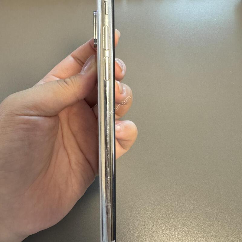 ������X (A1901) 64G