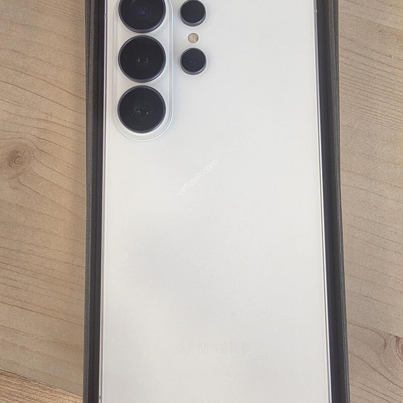 ������S26��Ʈ��512GB ȭ��Ʈ�˴ϴ�.