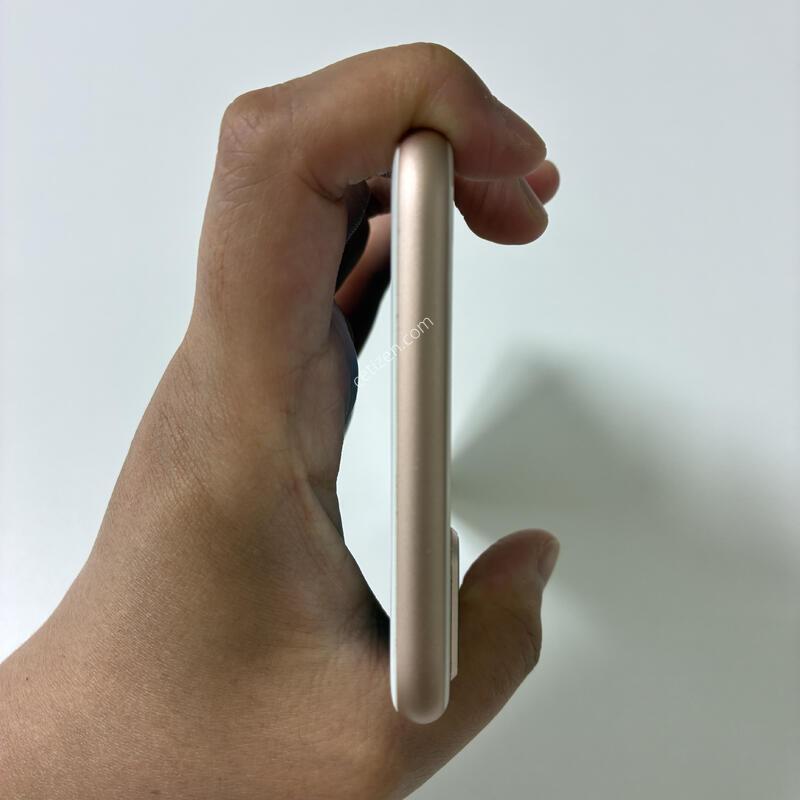 ������ 8+ ������ 256G ������ �Ǹ��մϴ�.