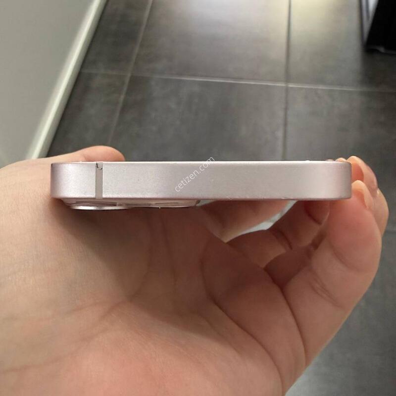 ������13�̴� ��ũ 128GB/100% Y1878