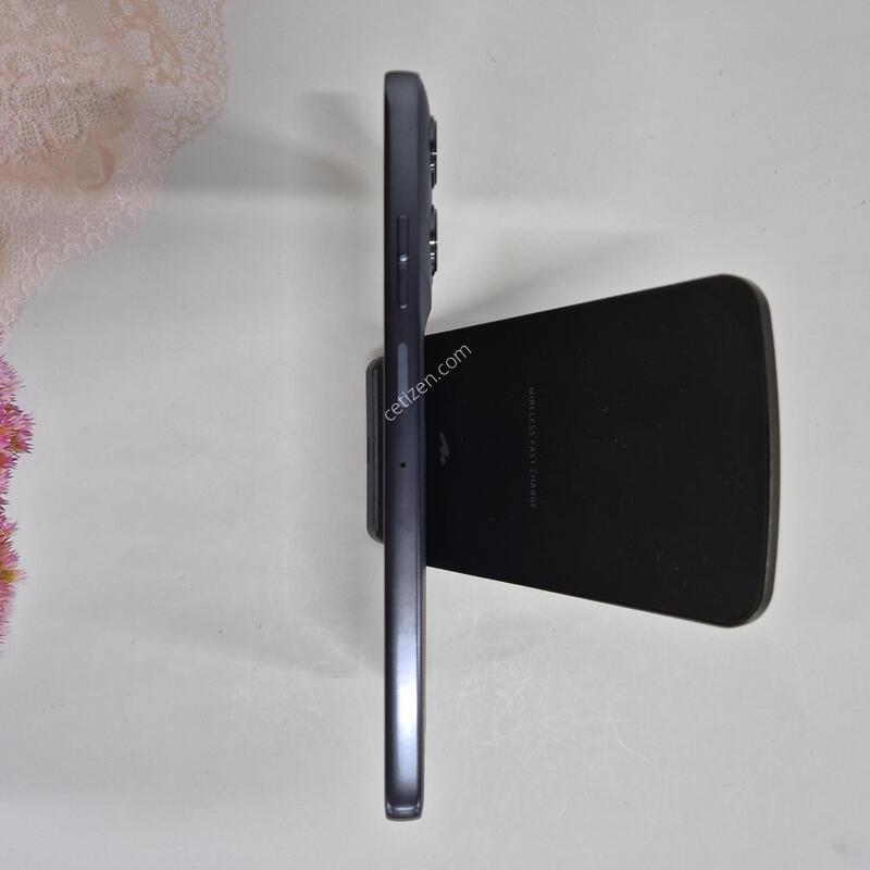 ����ζ� G56 5G ���� 256GB
