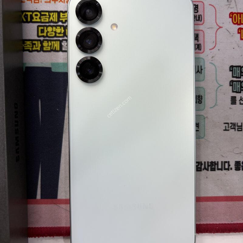 ������ S25�÷��� 512�Ⱑ Ǯ�ڽ� A��  �Ǹ��մϴ�.