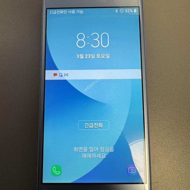 ������ J3
