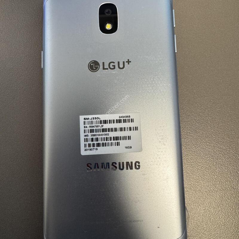 ������ J3
