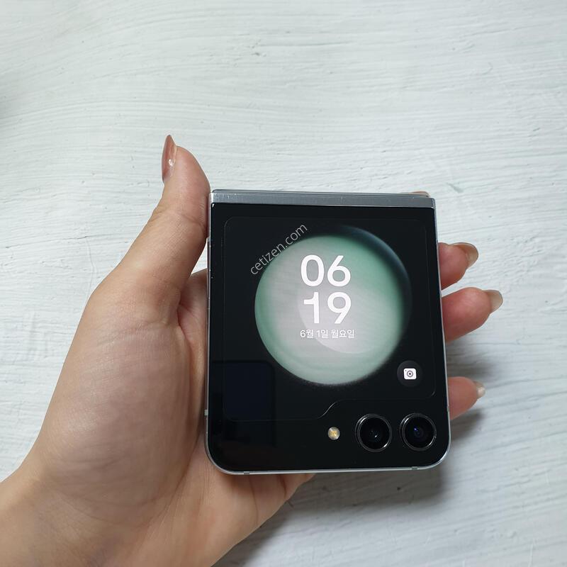 LG ������ Z�ø�5 5G ��Ʈ 256G ������ �Ǹ��մϴ�