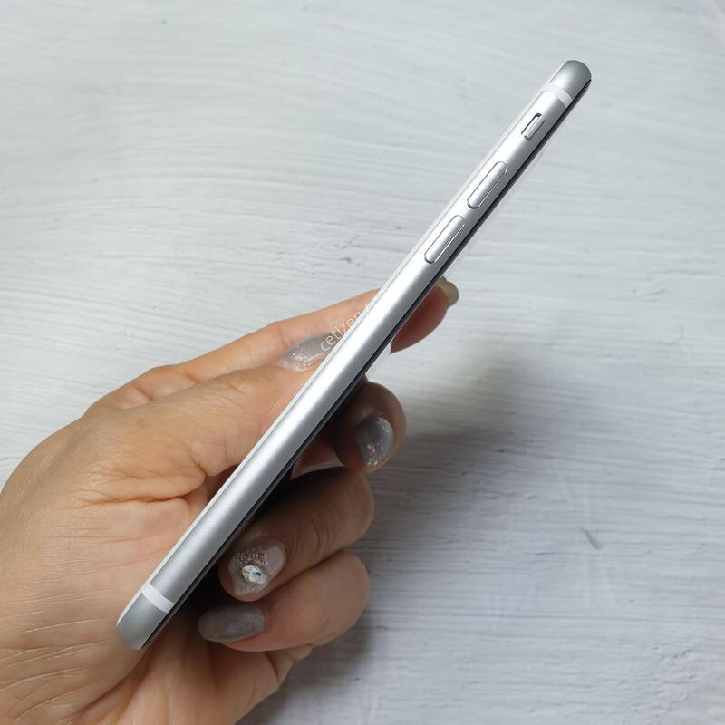 ������SE2 ȭ��Ʈ 64G S�� �Ǹ��մϴ�