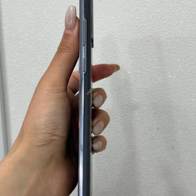 �����ó�Ʈ20 ���� 256GB Y1889