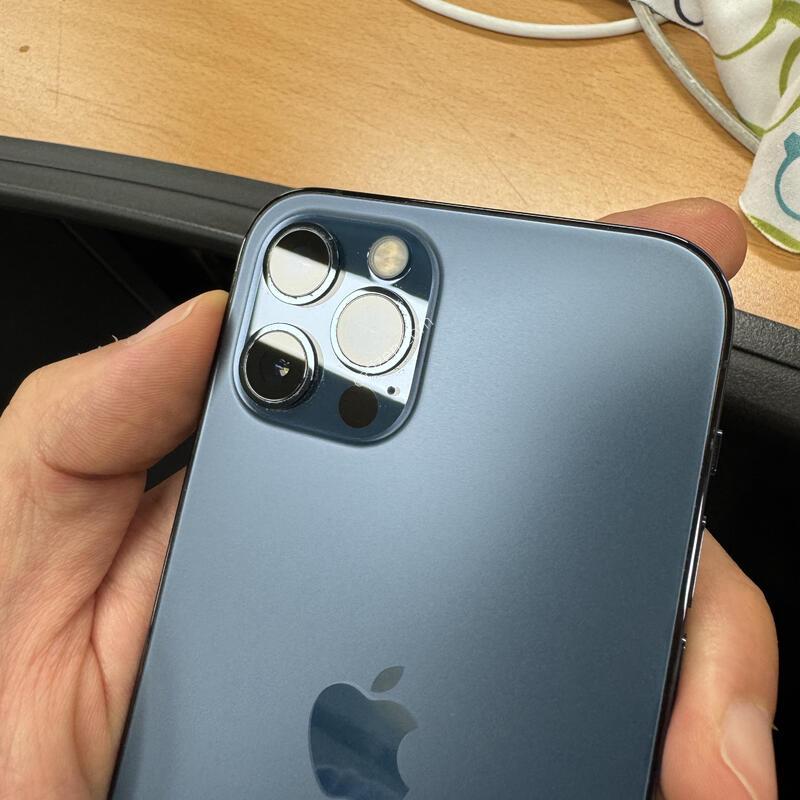 ������ 12���� 256gb (100%)