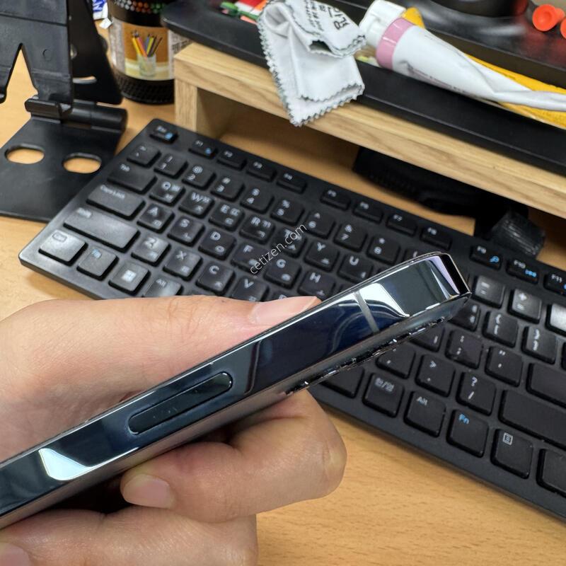 ������ 12���� 256gb (100%)